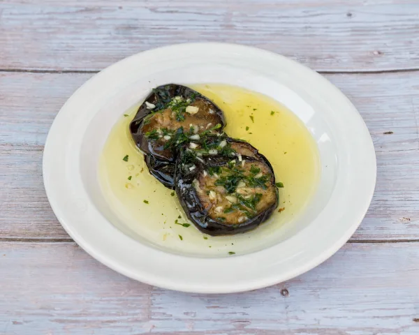 Les aubergines marinées en entrée tapas par Tielles Dassé René