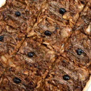 La pissaladière de Tielles Dassé René en portion individuelle ou sur plaque de 18 parts
